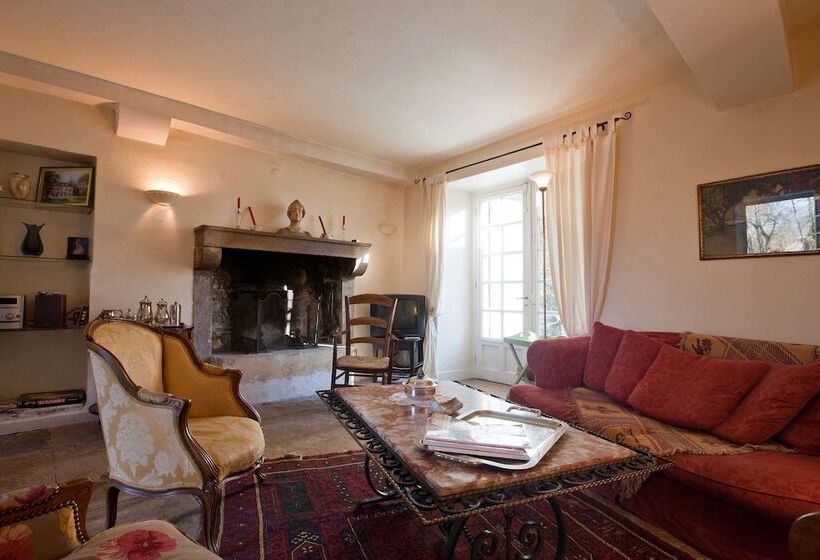 ペンション Château De Tailly