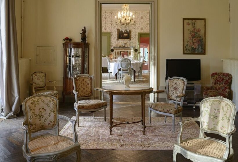 ペンション Château De Tailly