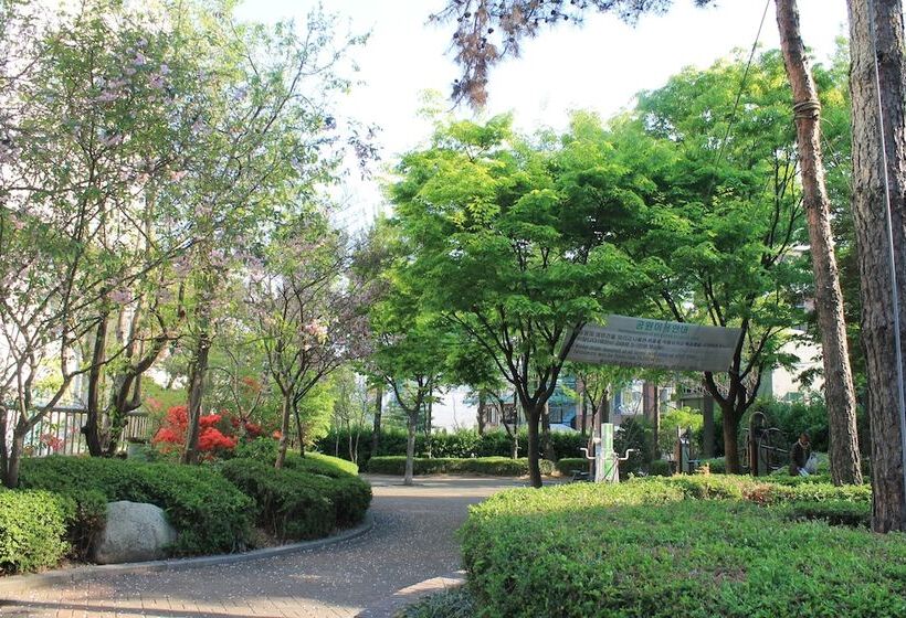 بنسيون Seoul Station R Guesthouse