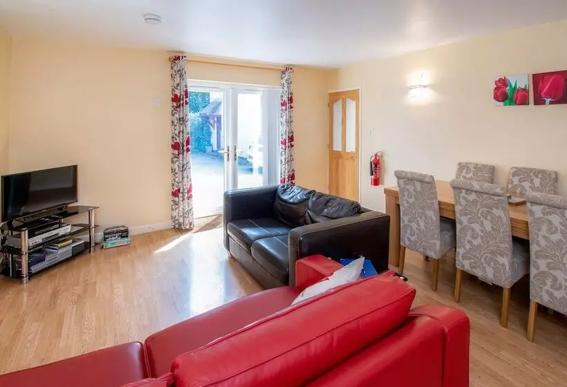 Majatalo The Coachhouse