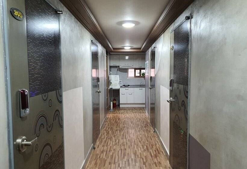 پانسیون Ulsan Guest House Baehohanmaru