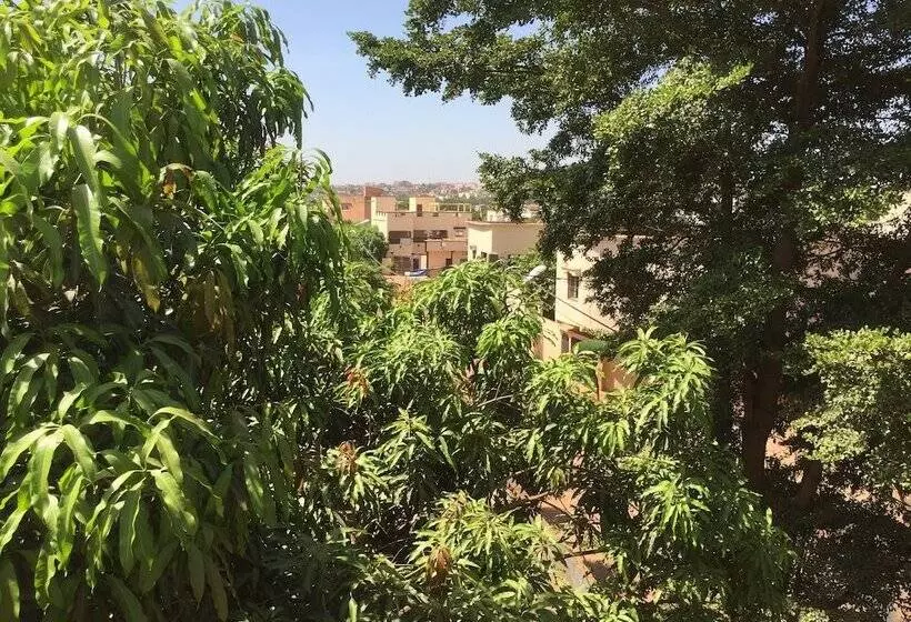 پانسیون Villa Diamaka