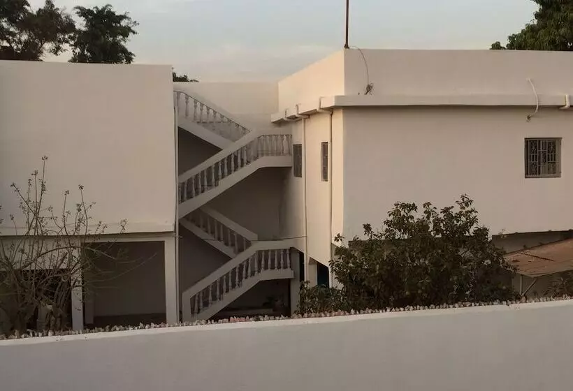 پانسیون Villa Diamaka