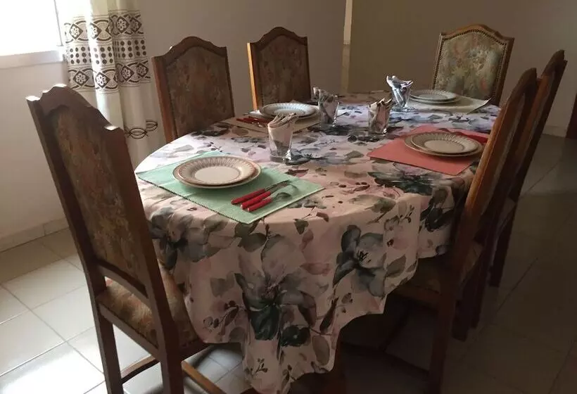 پانسیون Villa Diamaka