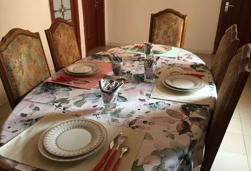پانسیون Villa Diamaka