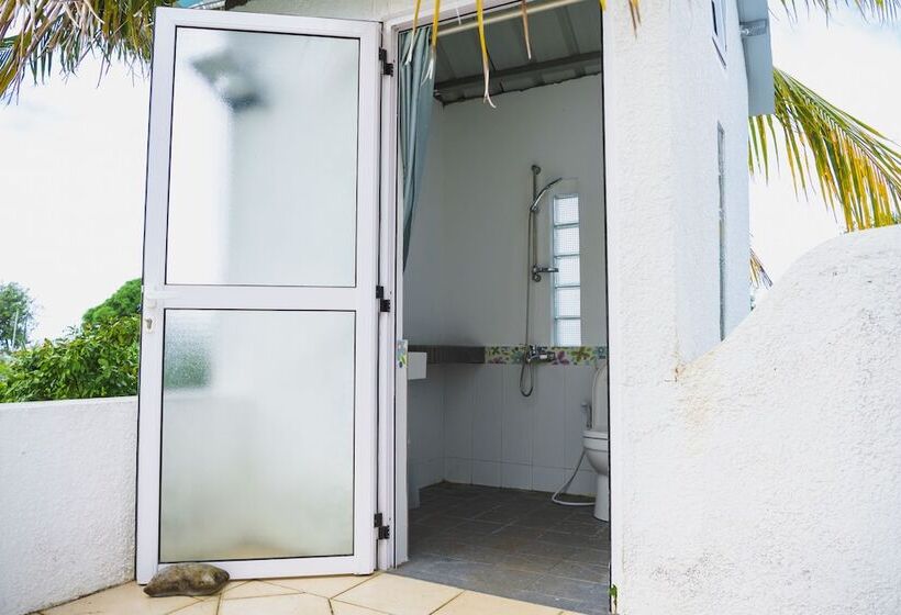 پانسیون Villa Radani