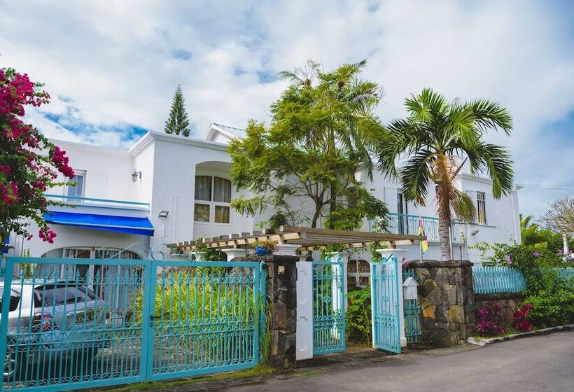 پانسیون Villa Radani