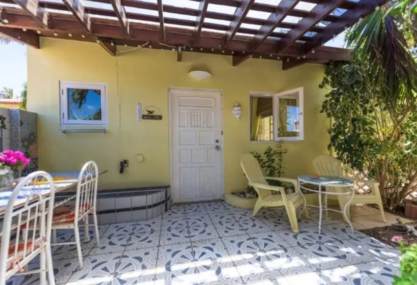 Sunflower Villa Studios By Cmd