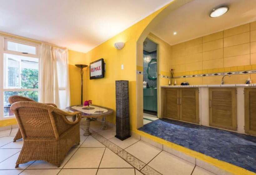 Sunflower Villa Studios By Cmd