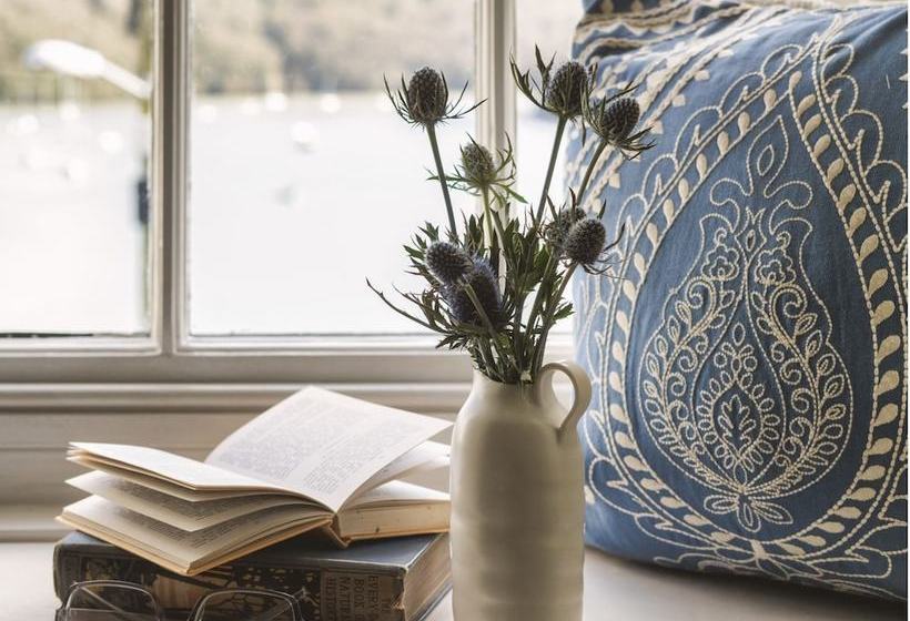 Waterside Holiday Cottages