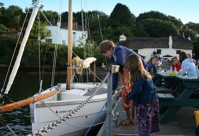 Waterside Holiday Cottages