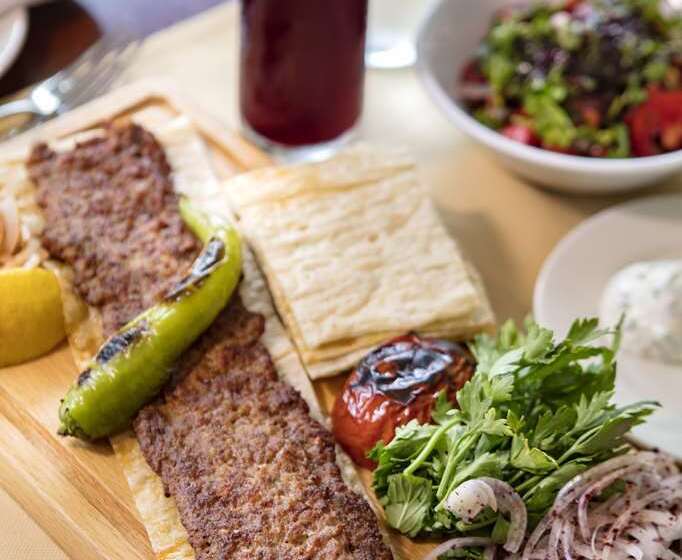 هتل Adana Hiltonsa