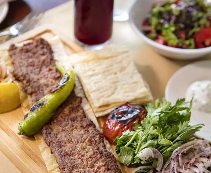 هتل Adana Hiltonsa