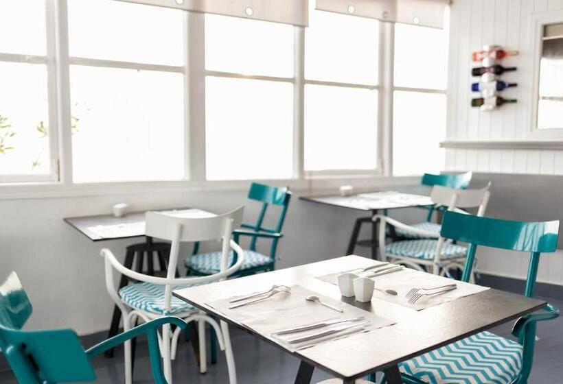 فندق Artemis Suites