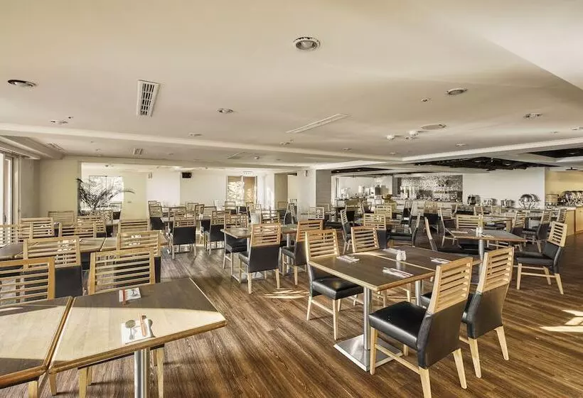 هتل Beach Resort Green Bay