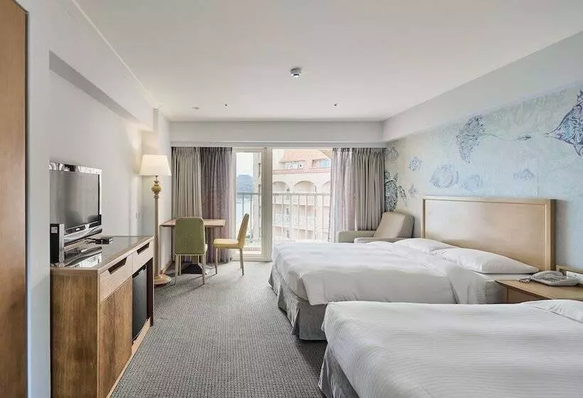 هتل Beach Resort Green Bay