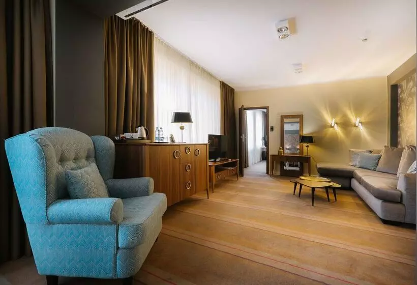 酒店 Cristal Białystok