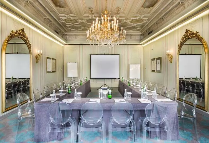 ホテル Bosphorus Palace