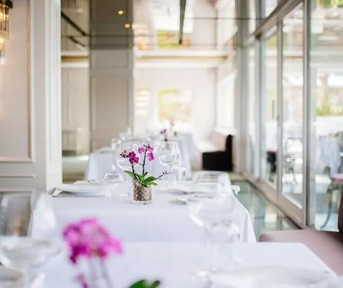 ホテル Bosphorus Palace