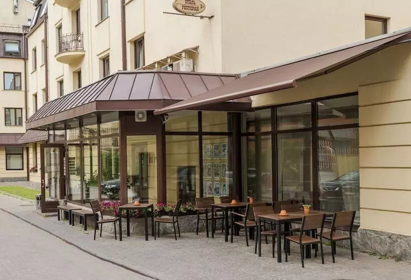 هتل The Brothers Karamazov