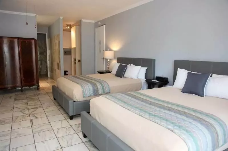 هتل Coral Princess