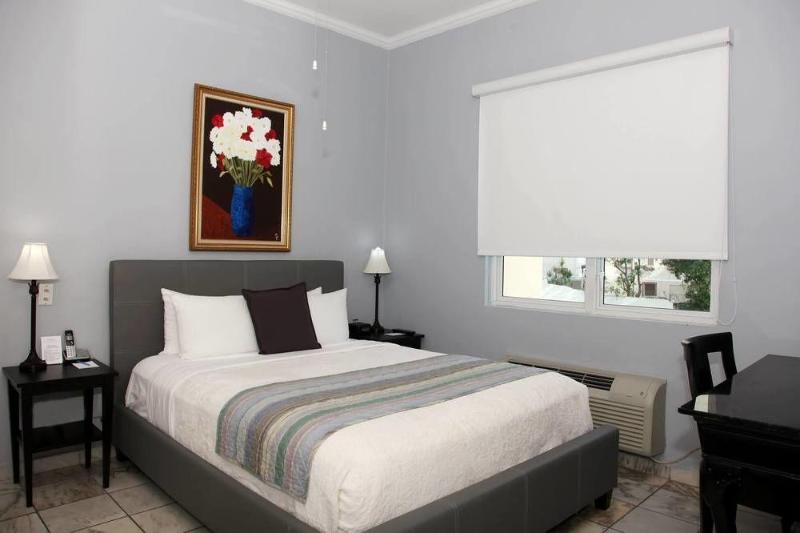 هتل Coral Princess