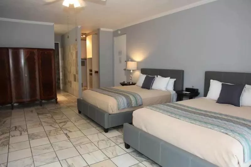 هتل Coral Princess