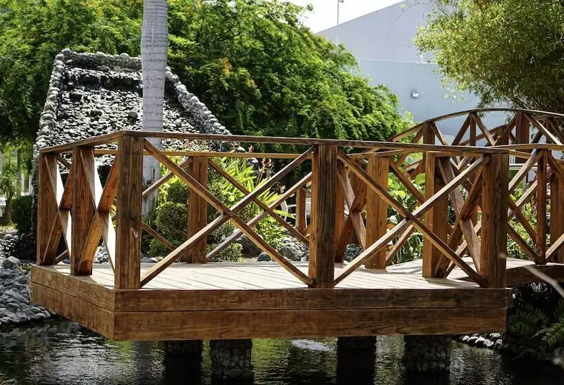 Costa Bahia Hotel & Convention Center