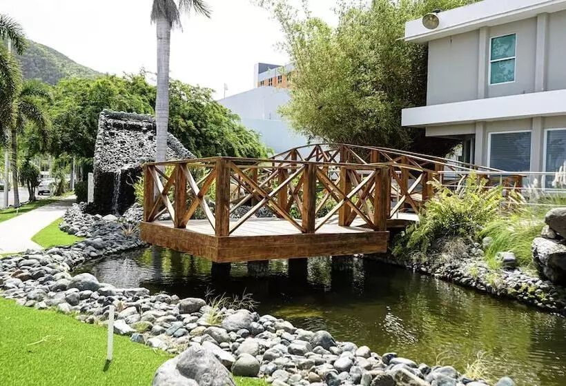 Costa Bahia Hotel & Convention Center