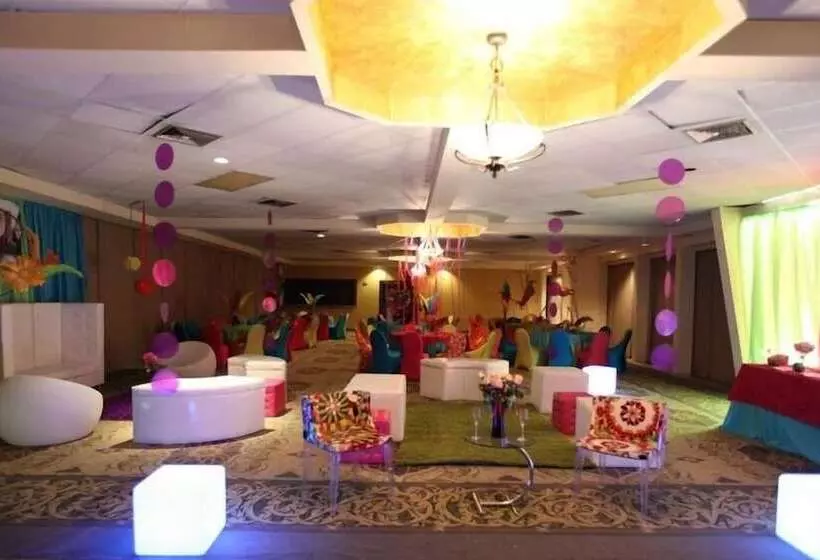 Costa Bahia Hotel & Convention Center