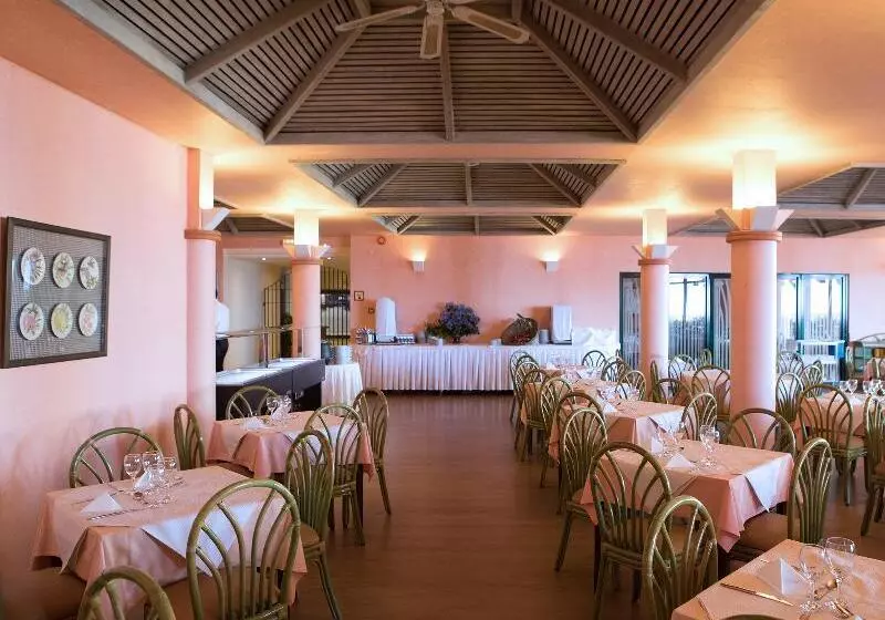 호텔 Dom Pedro Garajau