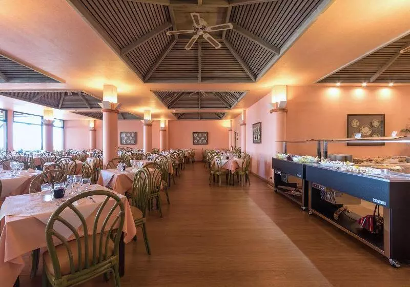 호텔 Dom Pedro Garajau