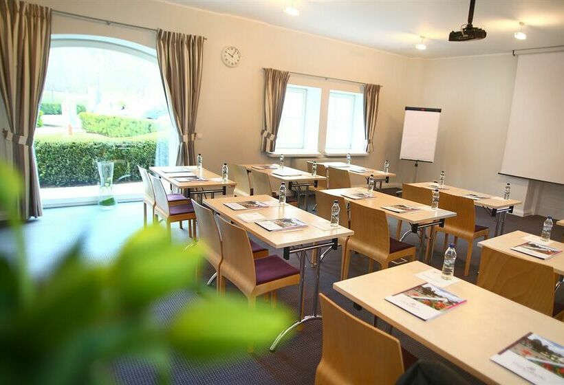 בית מלון כפרי Oliwska Dolina