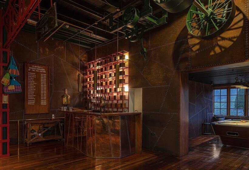 Hotel Heritance Tea Factory