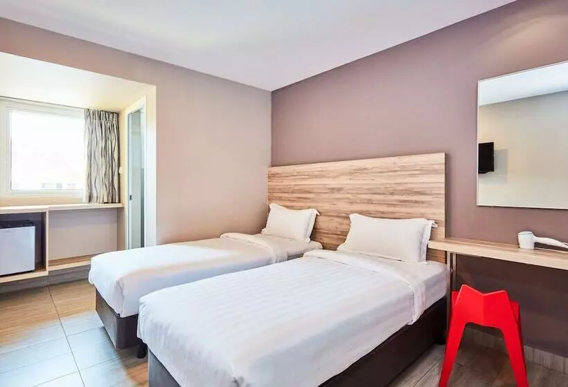 Hotel Ibis Budget Singapore Crystal