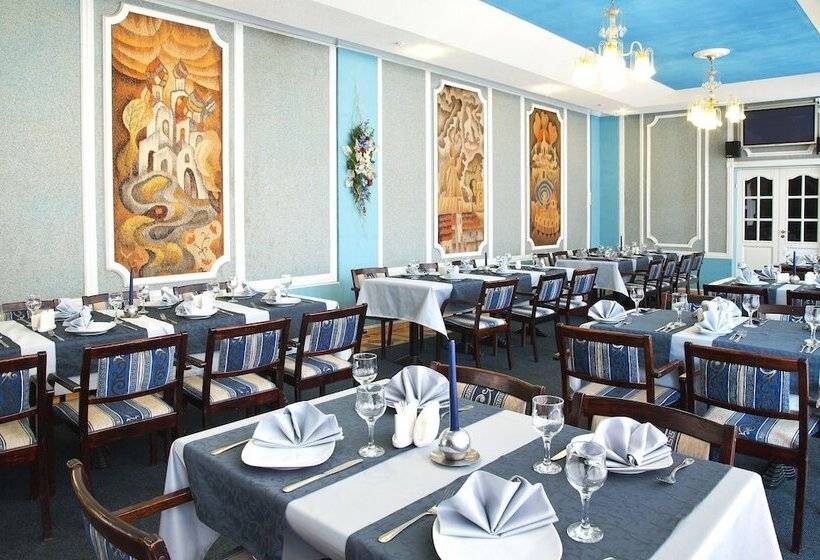 בית מלון כפרי Intourist