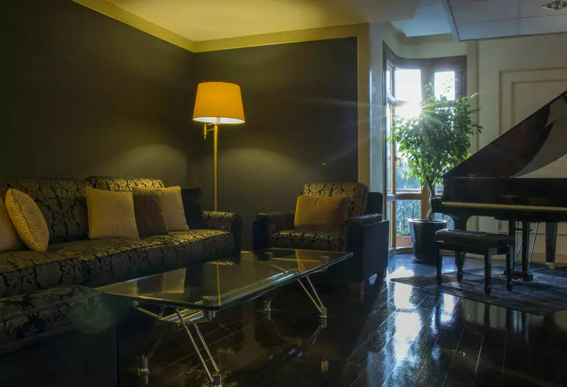 Hotelli Mega Residence &  Nisantasi