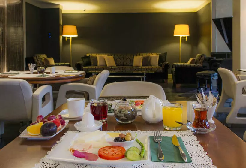 Hotelli Mega Residence &  Nisantasi