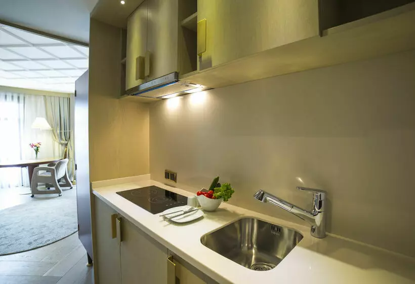 Hotelli Mega Residence &  Nisantasi