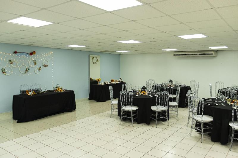 هتل Solace By The Sea