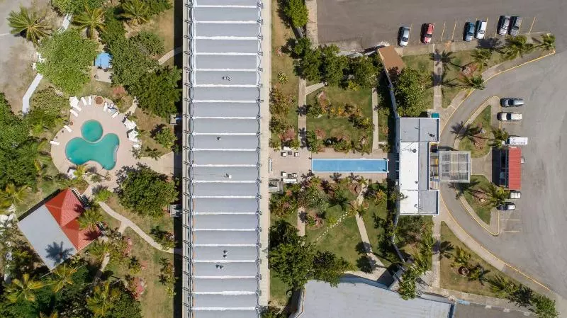 هتل Solace By The Sea