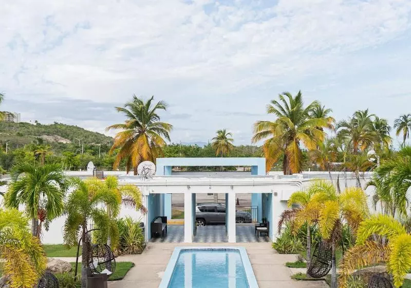 هتل Solace By The Sea