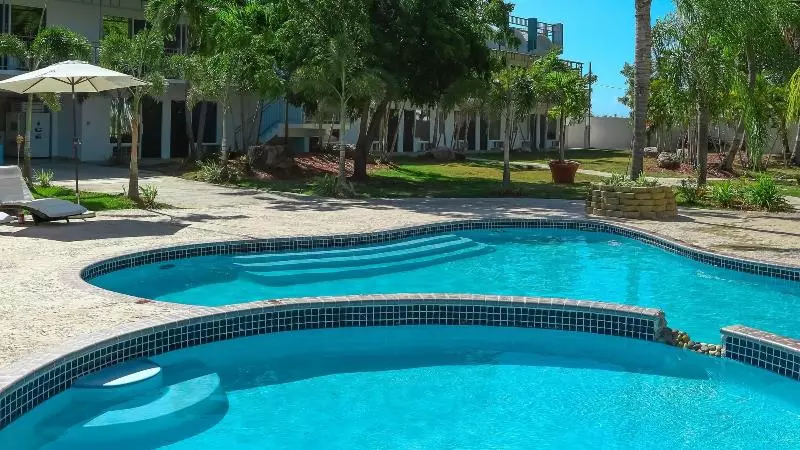 هتل Solace By The Sea