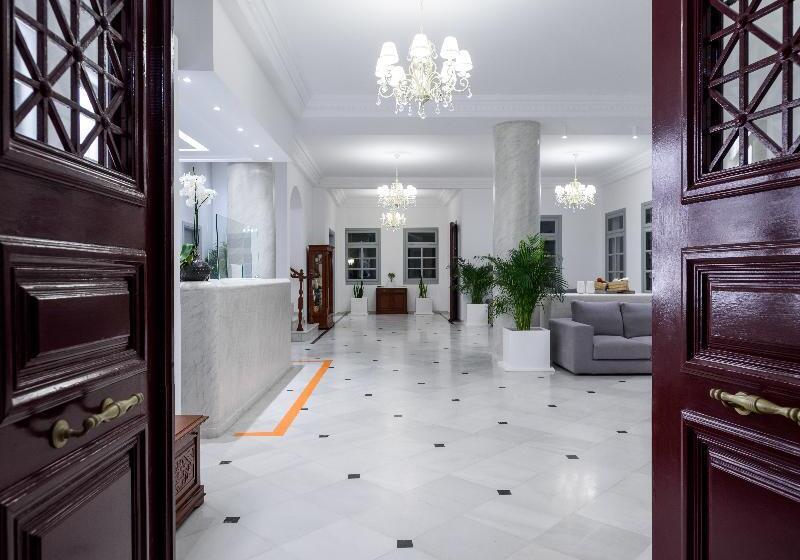 酒店 Veggera Beach