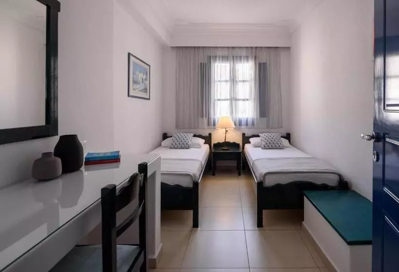 هتل Veggera Beach