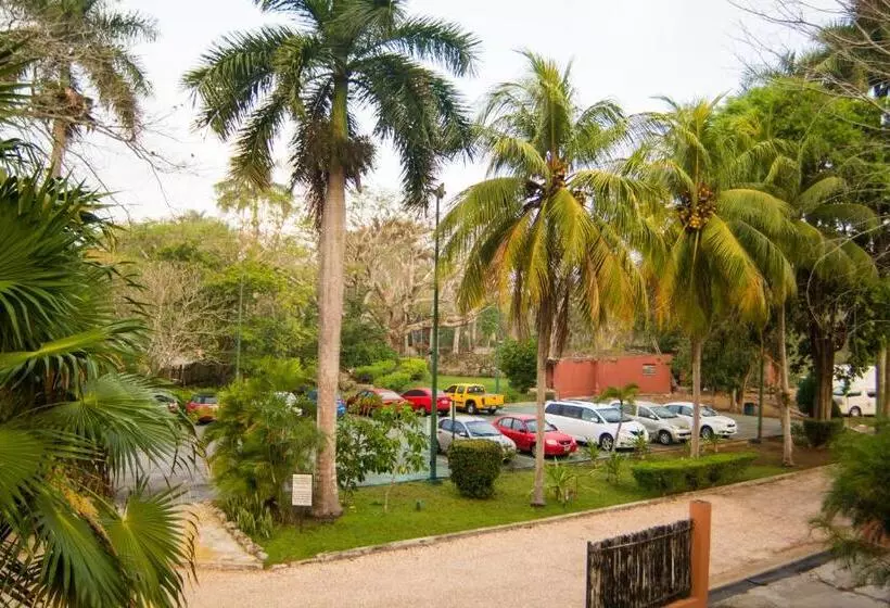 Отель Villas Arqueologicas Chichen Itza