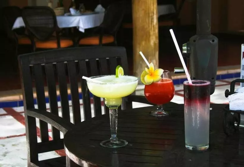 Отель Villas Arqueologicas Chichen Itza