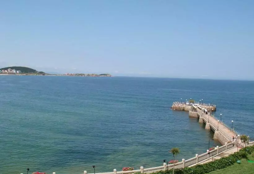Отель Golden Bay Weihai