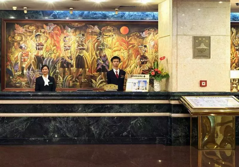 فندق Kunming Wei Long