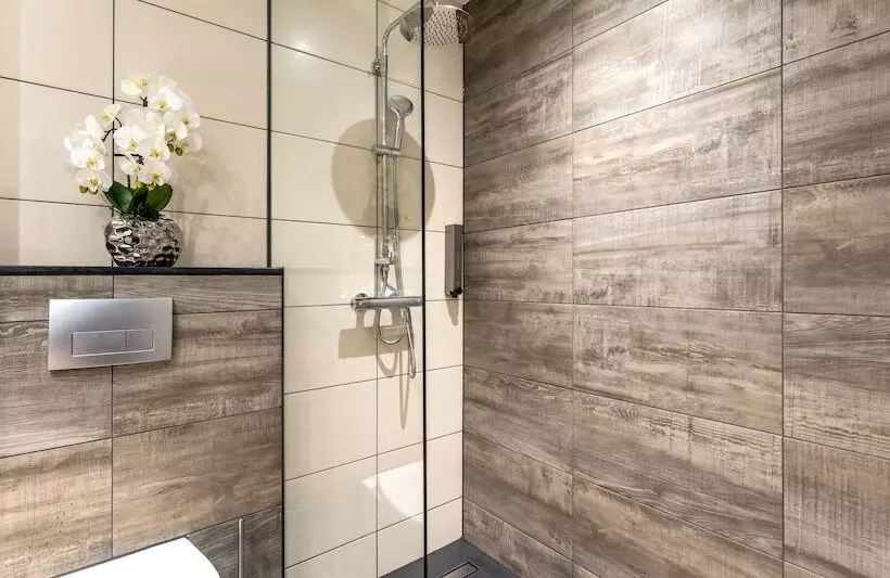 هتل Plaza Premium Grand Winston